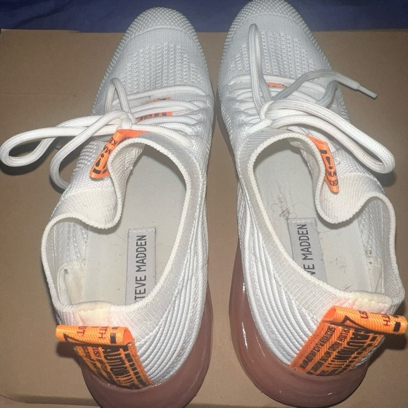 steven madden heeled sneaker - Picture 2 of 5